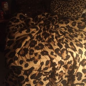 b͚e͚d͚ s͚h͚e͚e͚t͚s͚ n͚ c͚o͚m͚f͚o͚r͚t͚e͚r͚